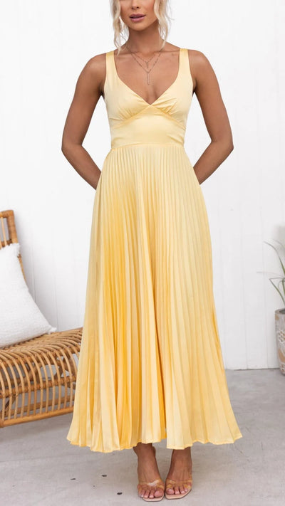 Alynne | Yellow Pleated V-Neck Maxi Dress