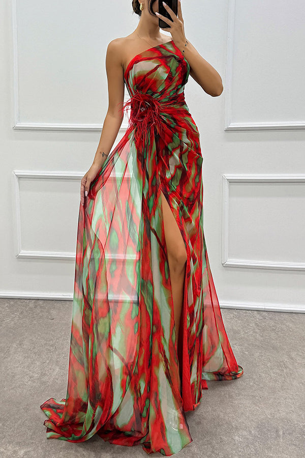 Claudia - Off-Shoulder Maxikleid mit Aquarell-Print, Federrosen &amp; Schlitz